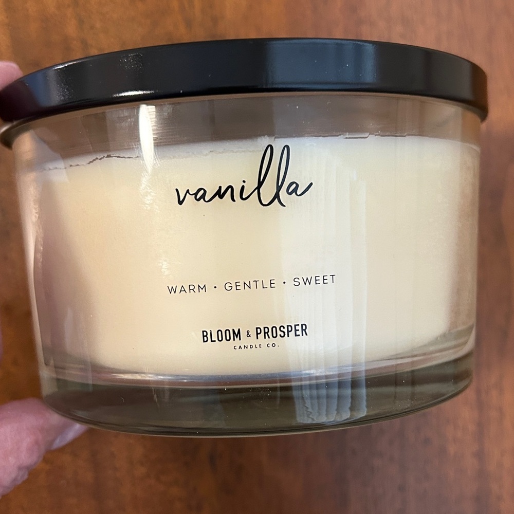 Bloom & Prosper Candle Co. Vanilla 5” Diameter 3 Wick